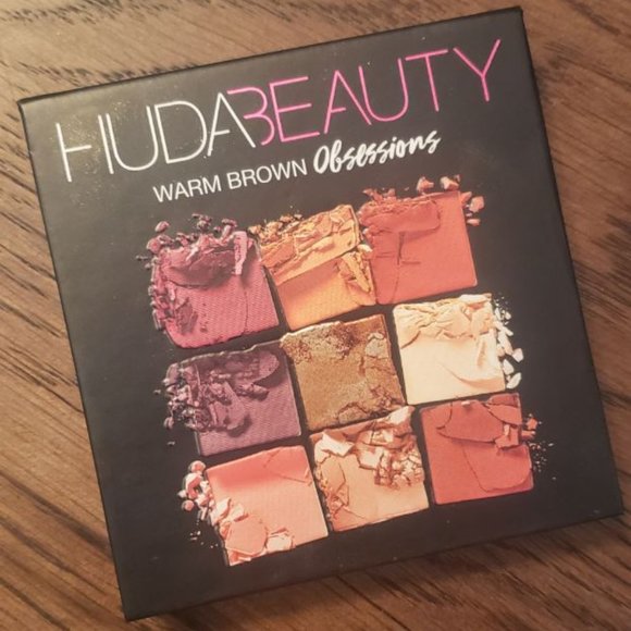 Huda Beauty Warm Brown Obsessions Eyeshadow Palette - Picture 5 of 5